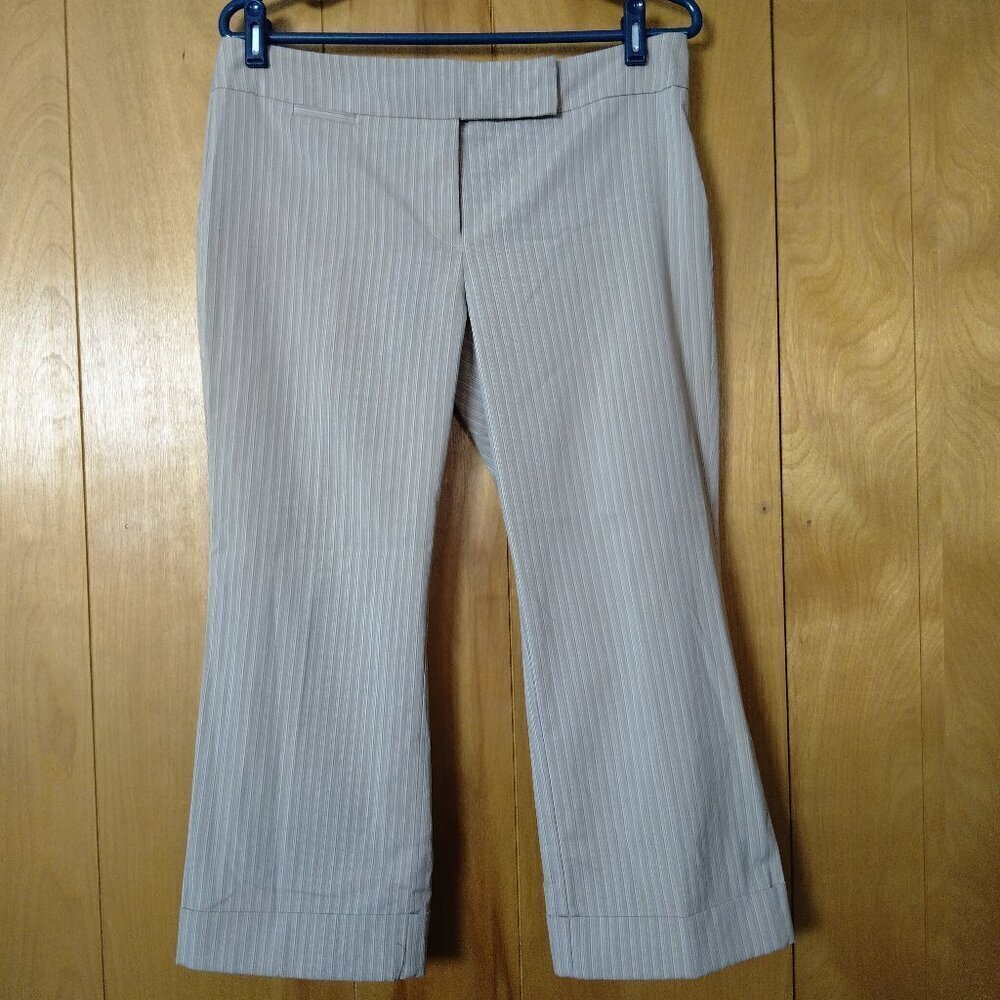 New York & Company Stretch Size 8 Beige Striped Cuffed Capri Pants Office